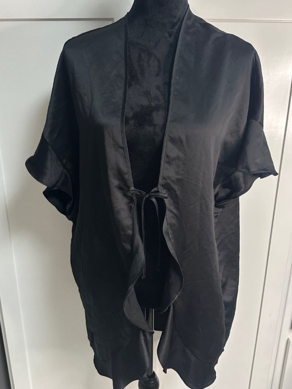 Victoria's Secret Love Black Satin Kimono O/S Wrap Robe Night Wear